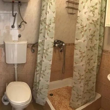 بيت ضيافة Adria
